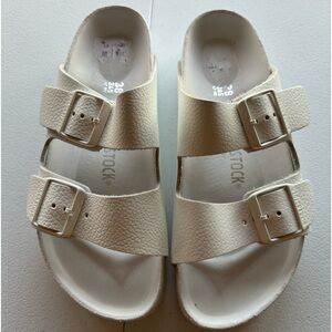 Birkenstock Arizona Birko-Flor Triple White Size 7.5-7